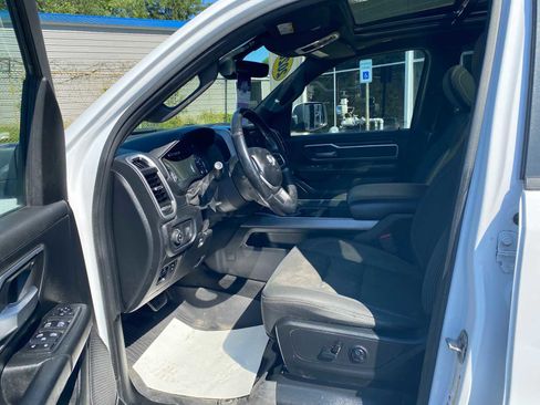 Used 2020 RAM 1500 Big Horn AWD/4WD image 11