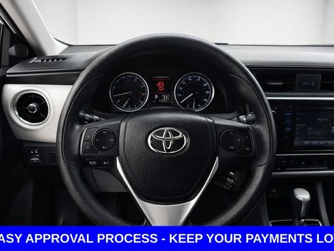 Used 2019 Toyota Corolla LE FWD image 11