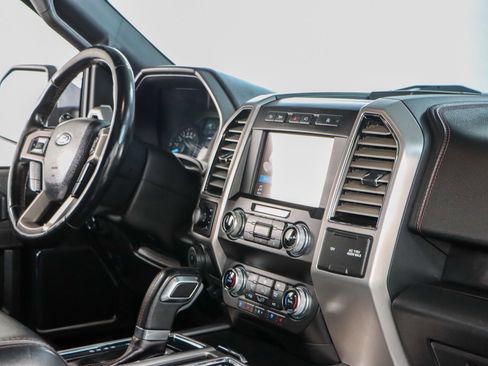 Used 2019 Ford F150 Platinum w/ Equipment Group 701A Luxury image 29