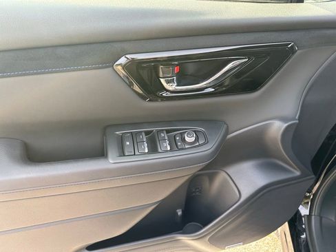 Used 2025 Subaru Forester Limited w/ Popular Package #2 image 24