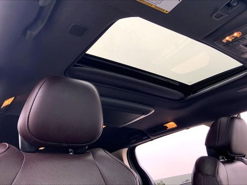 Used 2023 Toyota Sienna Platinum image 14