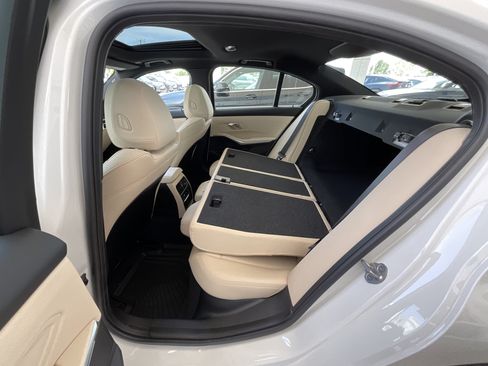 New 2026 BMW 330i Sedan w/ Convenience Package RWD image 30