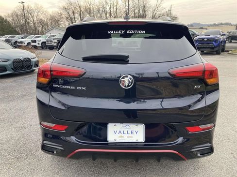 Used 2020 Buick Encore GX Essence w/ Experience Buick Package image 5