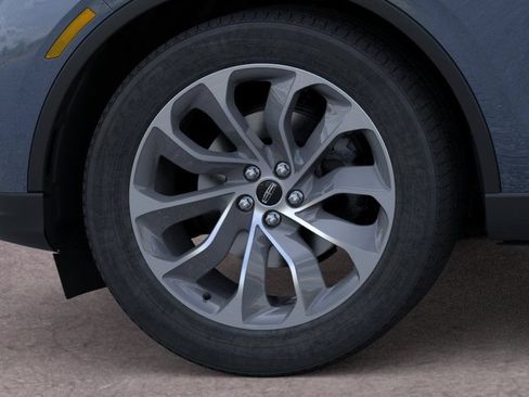 New 2026 Lincoln Aviator AWD image 19