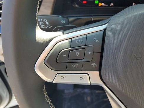 New 2026 Volkswagen Atlas SE FWD image 21