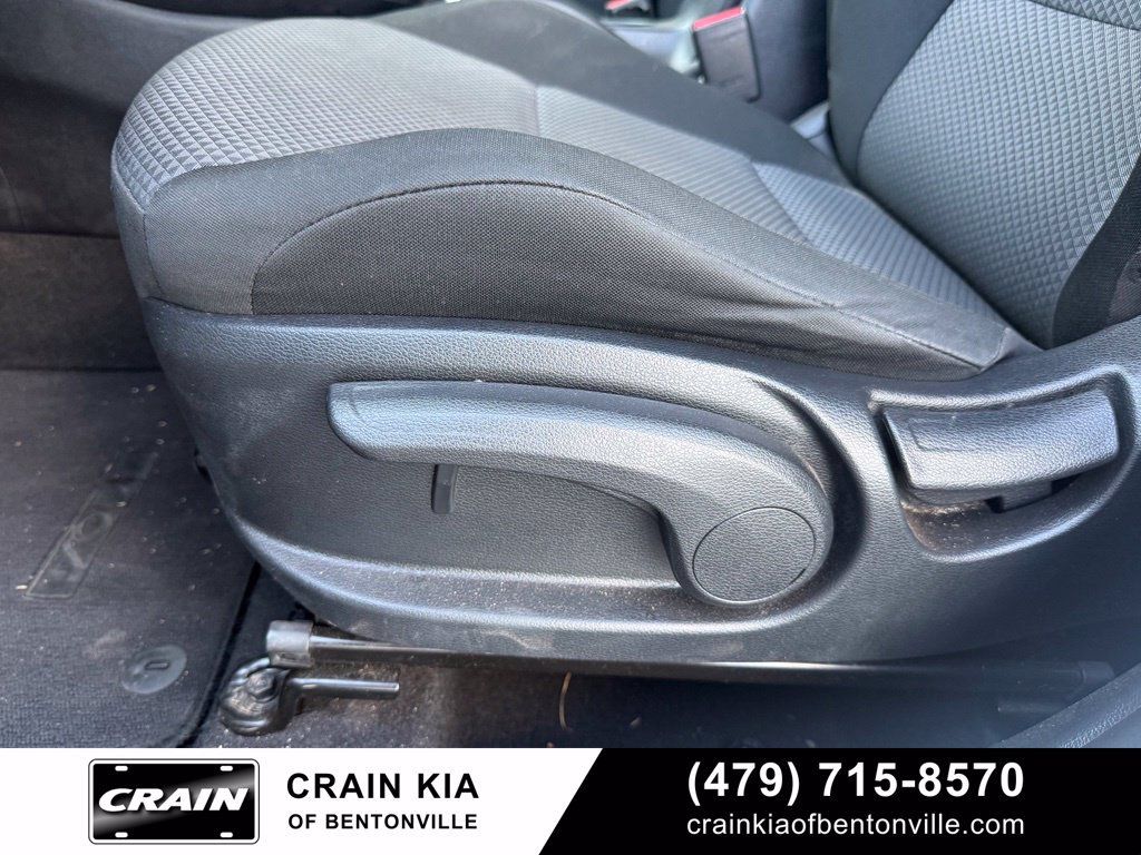 Certified 2024 Kia Soul LX w/ Option Group 015 FWD image 11