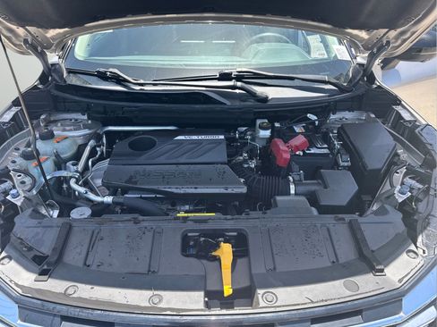 Certified 2024 Nissan Rogue Platinum FWD image 42