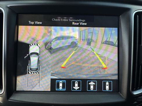 Used 2018 Maserati Levante GranSport image 21