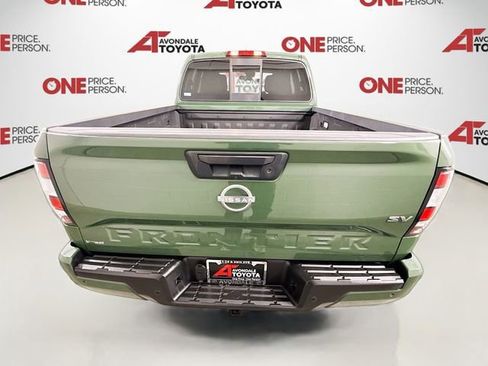 Used 2022 Nissan Frontier SV w/ Technology Package image 6