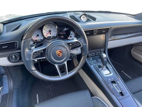 Used 2018 Porsche 911 Targa 4 GTS image 11