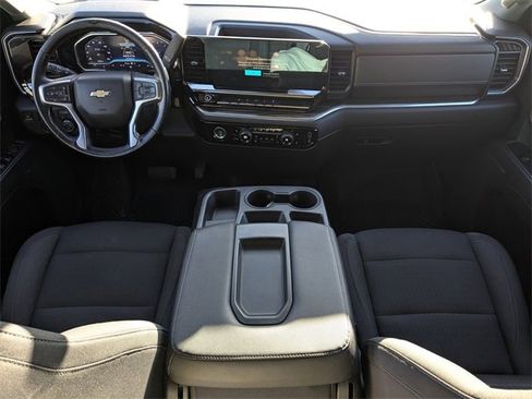 Used 2022 Chevrolet Silverado 1500 LT image 13