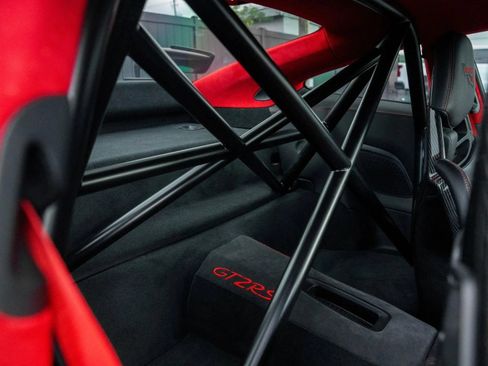 Used 2018 Porsche 911 GT2 RS RWD image 48