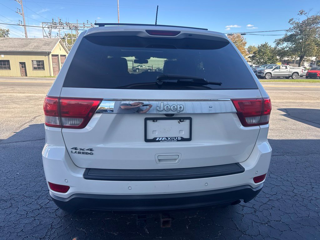 Used 2012 Jeep Grand Cherokee Laredo AWD/4WD image 6
