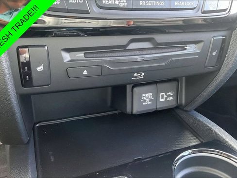 Used 2022 Honda Pilot Touring image 15