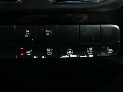 Used 2018 RAM 1500 Sport w/ Hydro Blue Sport Package image 33