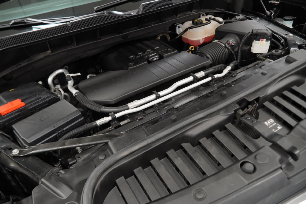 Used 2024 Chevrolet Silverado 1500 LT AWD/4WD image 43