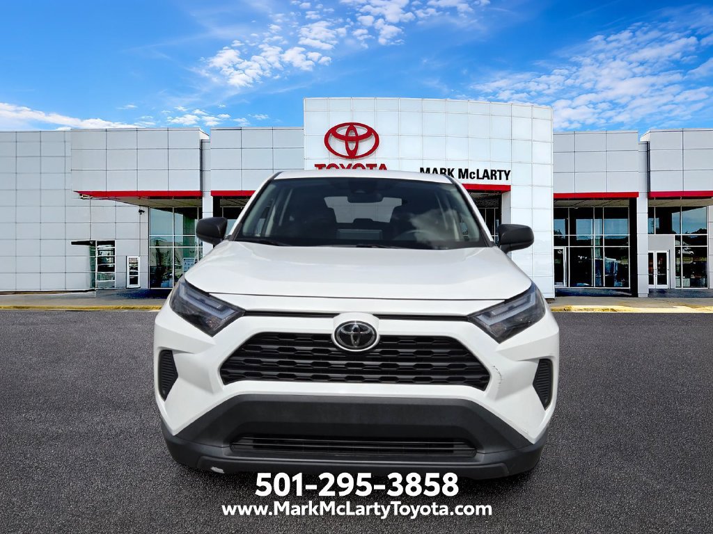 Used 2024 Toyota RAV4 LE FWD image 8