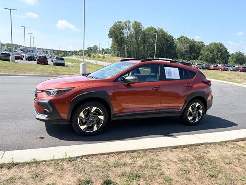Used 2024 Subaru Crosstrek 2.5i Limited AWD/4WD image 4