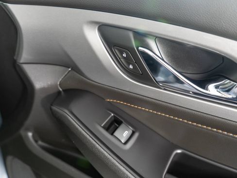 Used 2019 Chevrolet Traverse LT AWD/4WD image 9
