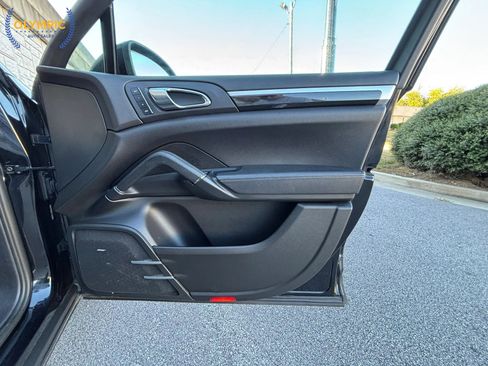 Used 2012 Porsche Cayenne S w/ Premium Pkg Plus image 37