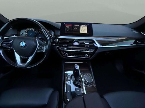 Used 2018 BMW 530i xDrive image 34