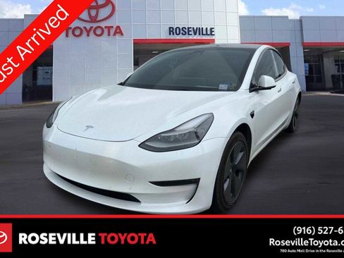 Used 2022 Tesla Model 3 Long Range image 1