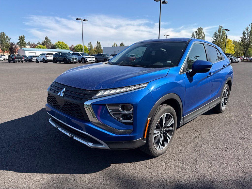 Used 2025 Mitsubishi Eclipse Cross AWD image 3