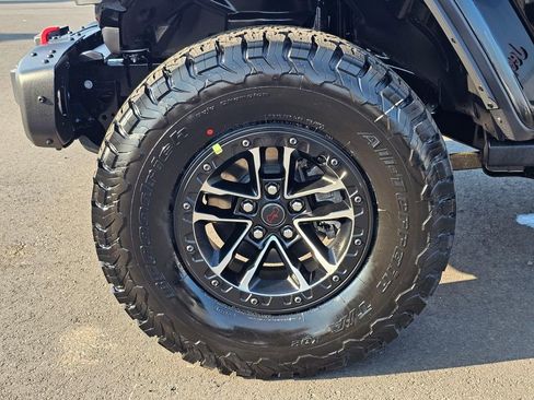 New 2025 Jeep Wrangler Unlimited Rubicon image 8