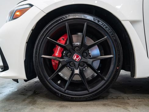 Used 2025 Honda Civic Type R image 15