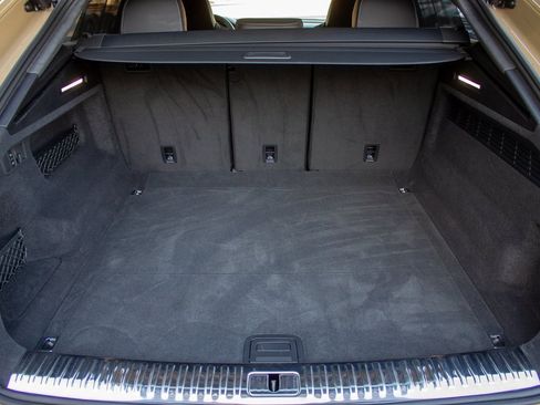 Used 2025 Audi SQ8 Prestige image 23