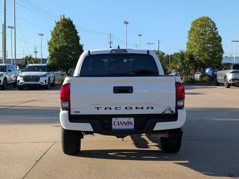 Used 2021 Toyota Tacoma SR w/ SR Convenience Package RWD image 4