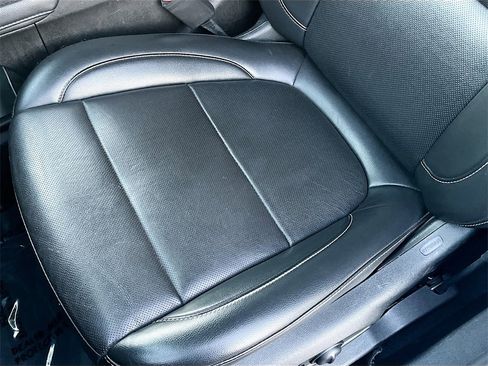 Used 2023 GMC Acadia SLT image 20