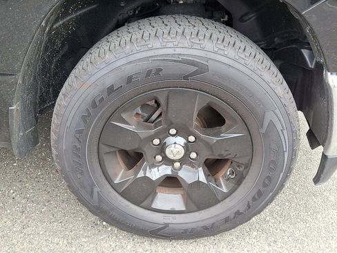 Certified 2021 RAM 1500 Big Horn image 9