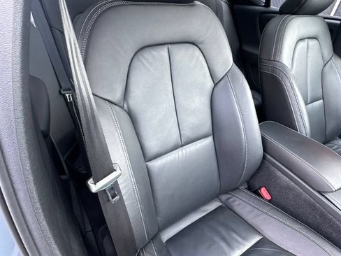 Used 2023 Volvo XC40 B5 Plus AWD/4WD image 69