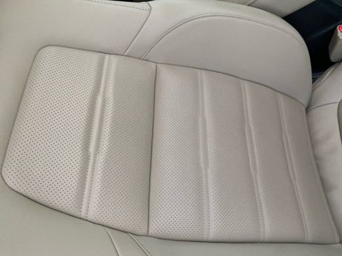 Used 2019 Honda CR-V Touring image 32