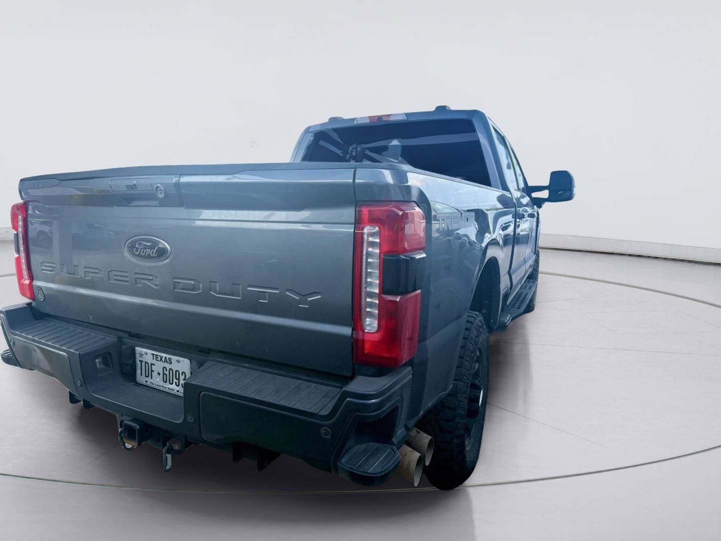 Used 2023 Ford F250 Lariat w/ Lariat Ultimate Package AWD/4WD image 8