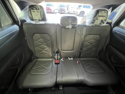 New 2026 Volkswagen Atlas Cross Sport SE image 25