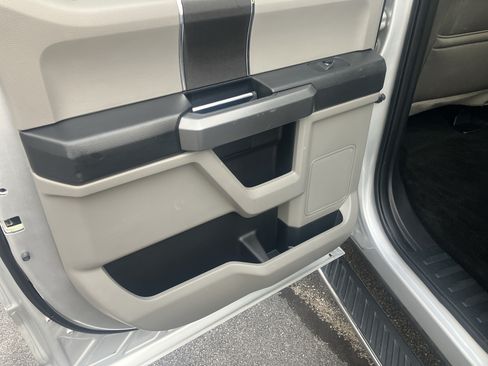 Used 2018 Ford F150 XLT AWD/4WD image 12