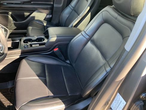 Certified 2022 Lincoln Corsair AWD w/ Equipment Group 101A image 17