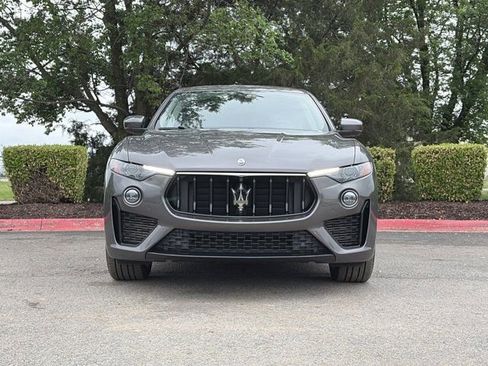 Used 2022 Maserati Levante Modena AWD/4WD image 12