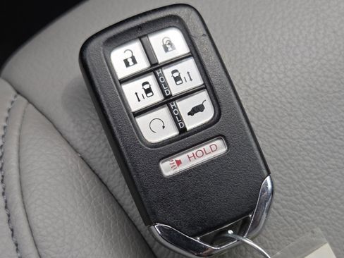 Certified 2024 Honda Odyssey EX-L image 34