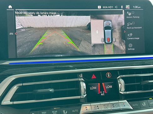 Used 2020 BMW X7 M50i w/ Dynamic Handling Package image 14