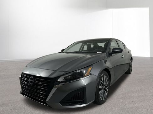 Certified 2024 Nissan Altima 2.5 SV image 25