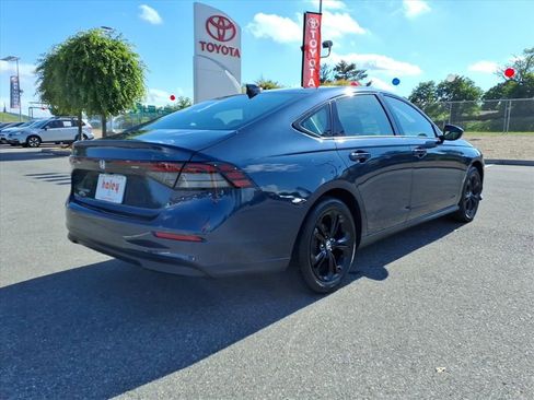 Used 2025 Honda Accord SE image 4