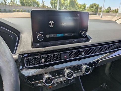 Used 2022 Honda Civic EX-L image 10