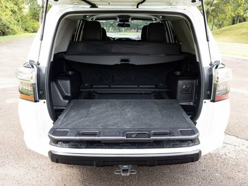 Used 2018 Toyota 4Runner TRD Off-Road Premium image 51