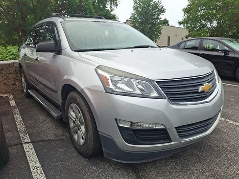 Used 2017 Chevrolet Traverse LS w/ LPO, 'HIT The Road' Package AWD/4WD image 3