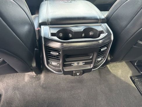 Used 2023 RAM 1500 Laramie AWD/4WD image 8