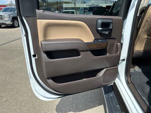Used 2017 GMC Sierra 1500 Denali w/ Denali Ultimate Package AWD/4WD image 26