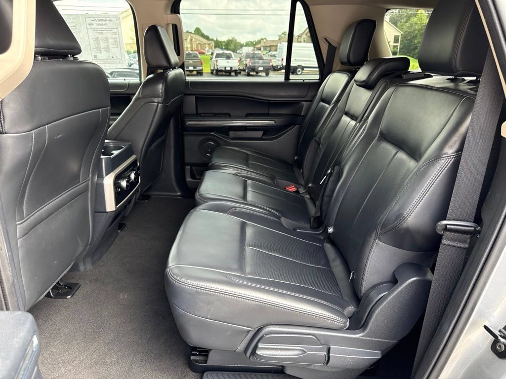 Used 2024 Ford Expedition Max XLT AWD/4WD image 26